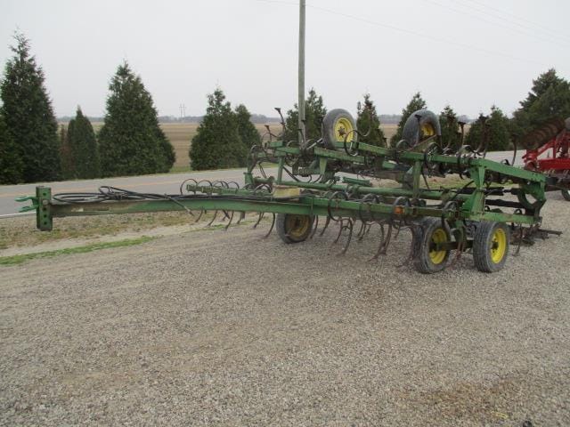 John Deere 940 Equipment Image0