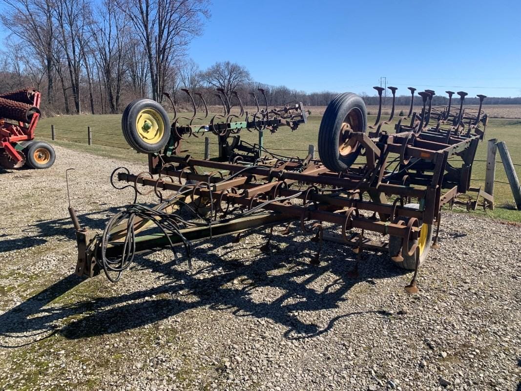 John Deere 940 Equipment Image0