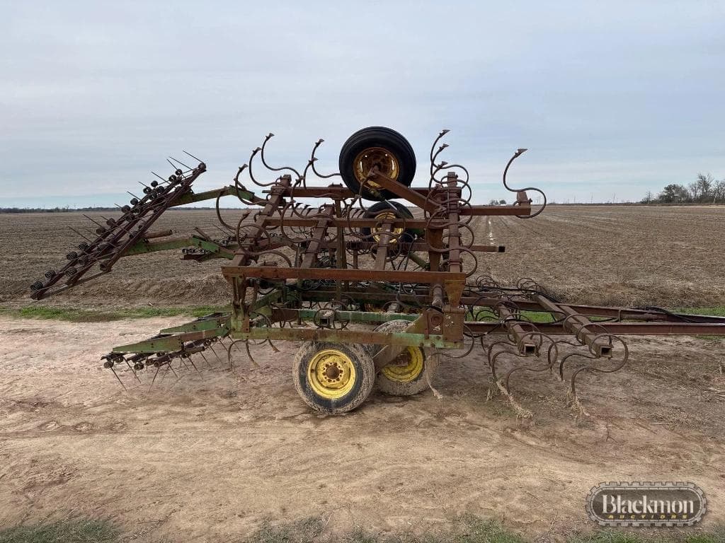 Image of John Deere 940 Image 1