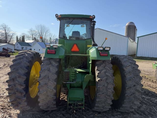 Image of John Deere 9400 equipment image 2