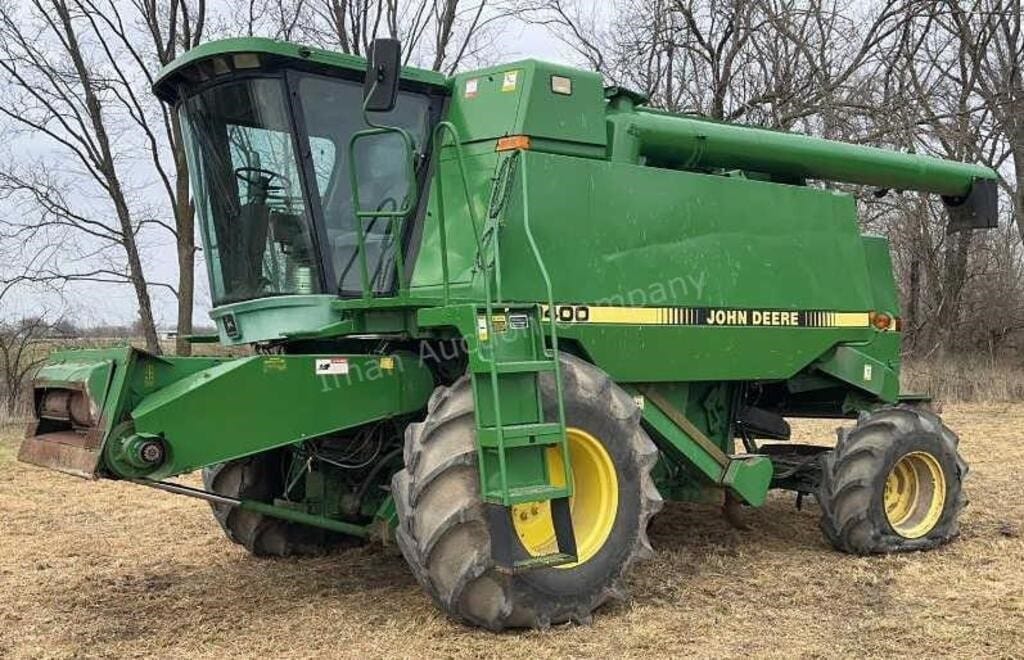 John Deere 9400 Equipment Image0