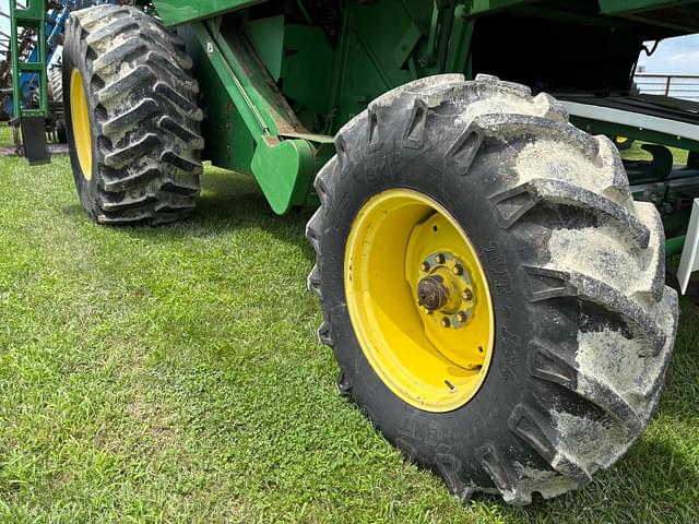 Image of John Deere 9400 equipment image 4