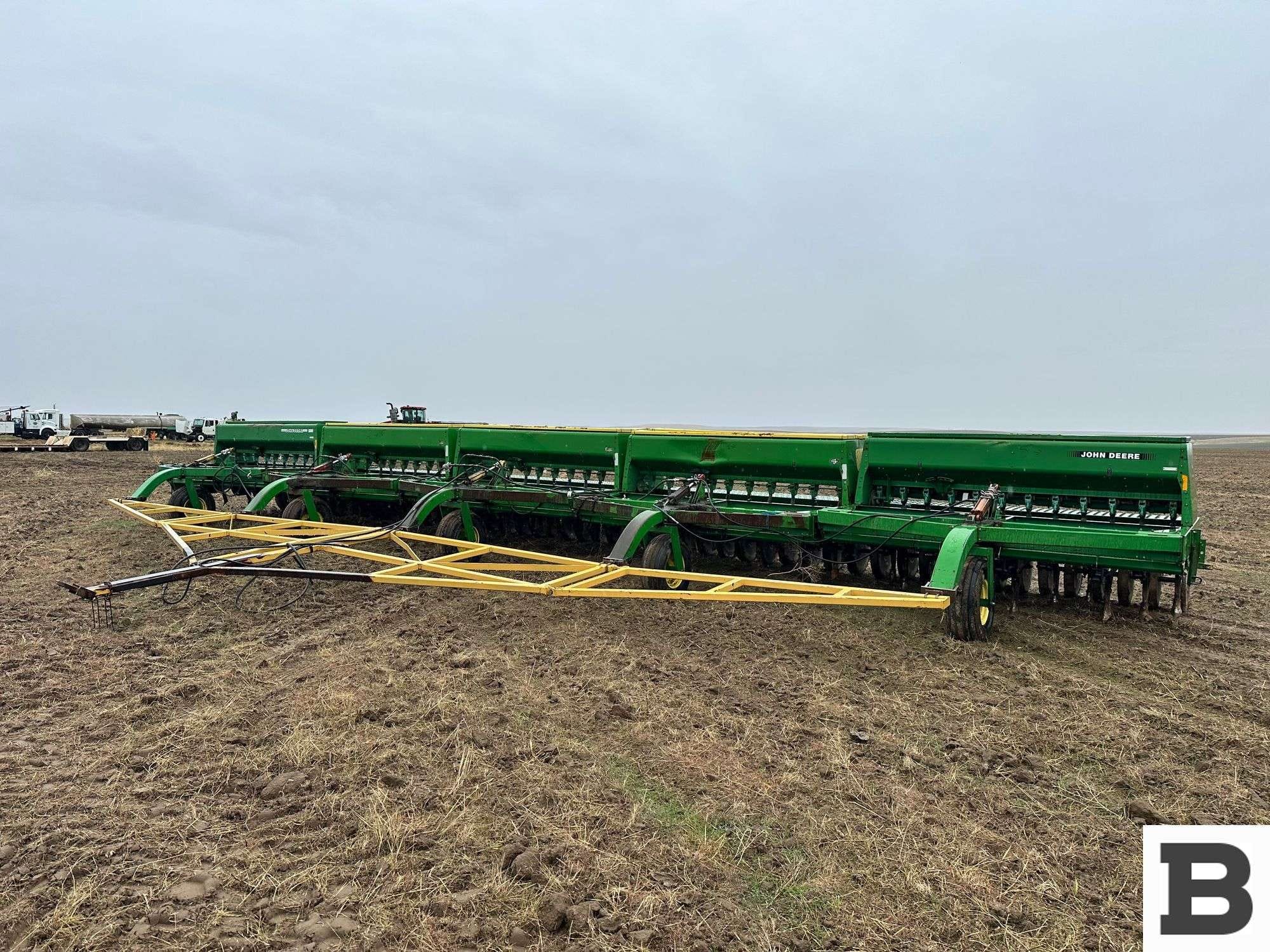 John Deere 9400 Equipment Image0