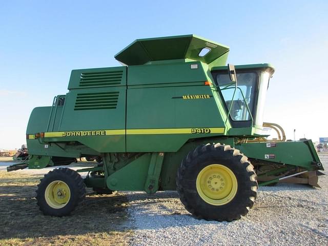 Image of John Deere 9410 equipment image 1