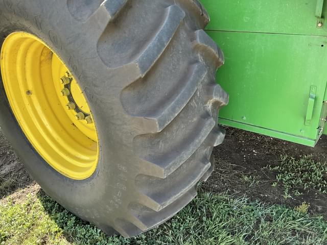 Image of John Deere 9410 equipment image 1