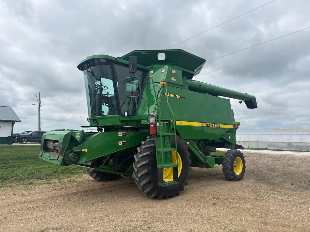 Image of John Deere 9410 Primary image