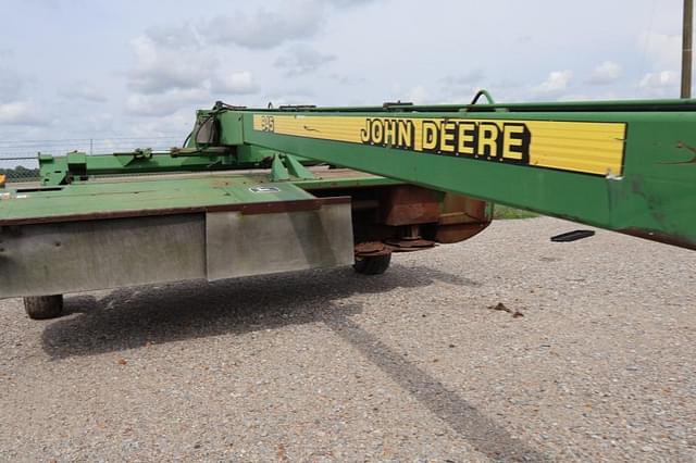 Image of John Deere 945 equipment image 1