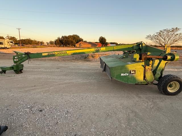 Image of John Deere 945 equipment image 1