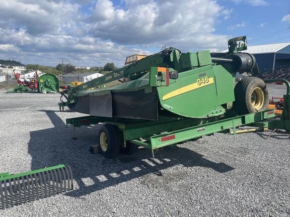 John Deere 946 Equipment Image0