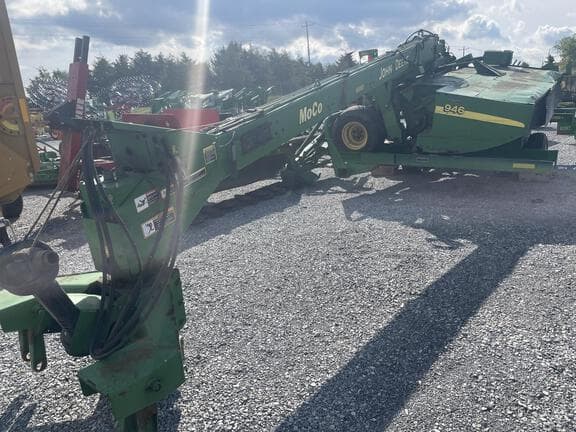 Image of John Deere 946 equipment image 2