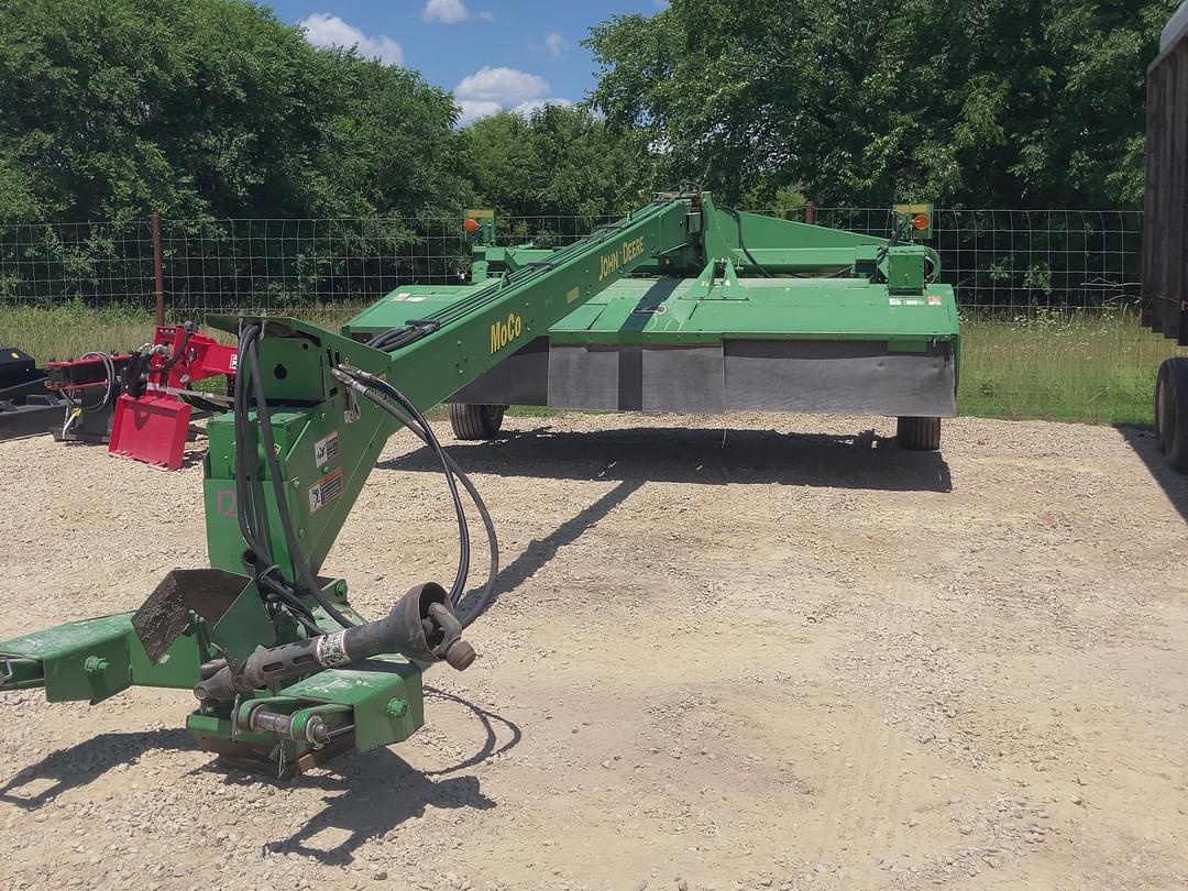 Image of John Deere 946 Image 0