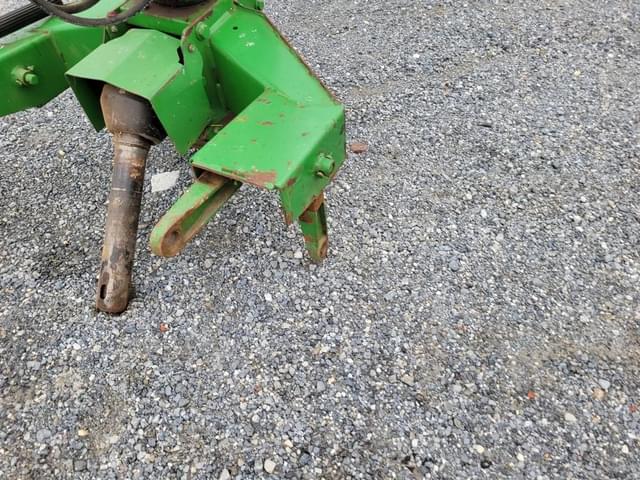 Image of John Deere 946 equipment image 3