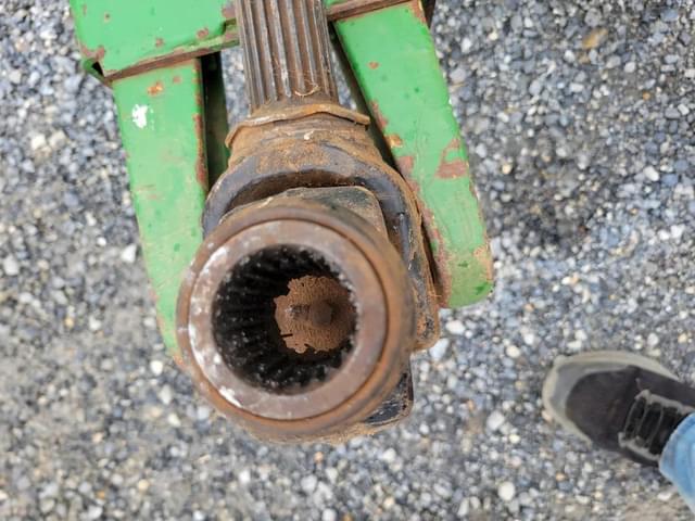 Image of John Deere 946 equipment image 4
