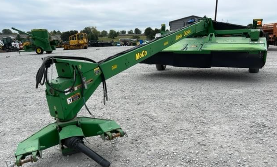 Main image John Deere 946