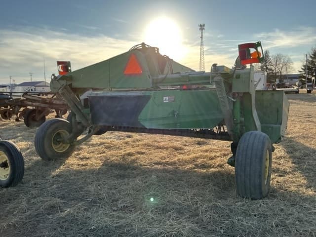 Image of John Deere 946 equipment image 2