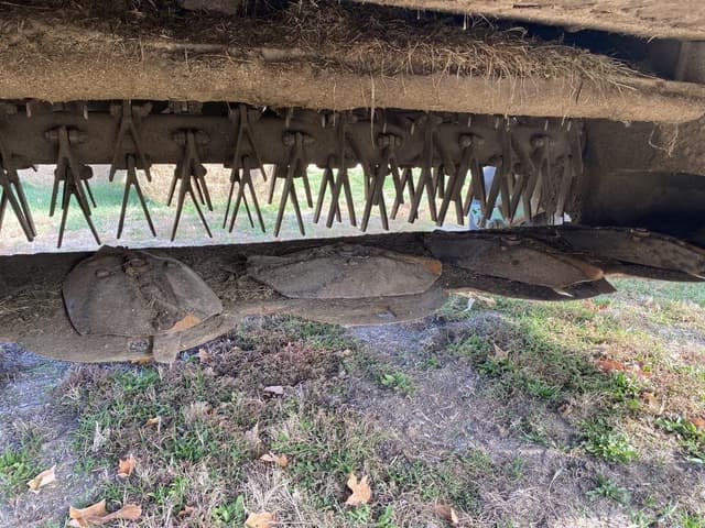 Image of John Deere 946 equipment image 4