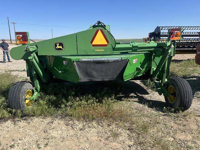 Image of John Deere 946 equipment image 3