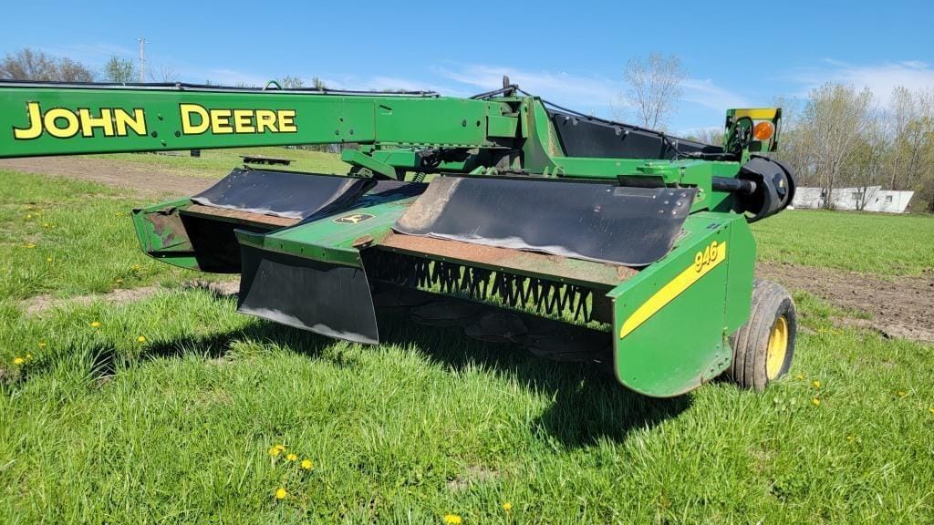 Main image John Deere 946