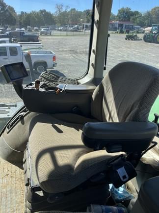 Image of John Deere 9460R equipment image 3