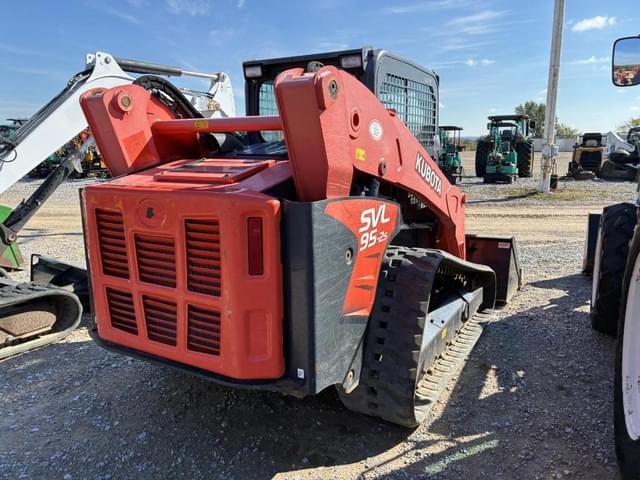 Image of Kubota SVL95-2S equipment image 2