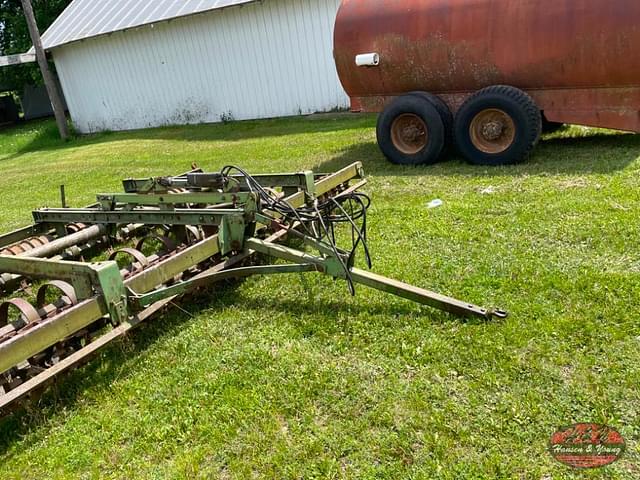 Image of John Deere 950 equipment image 2