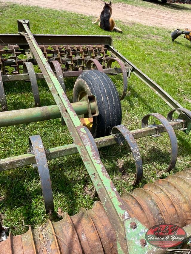 Image of John Deere 950 equipment image 3