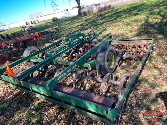 Image of John Deere 950 equipment image 4