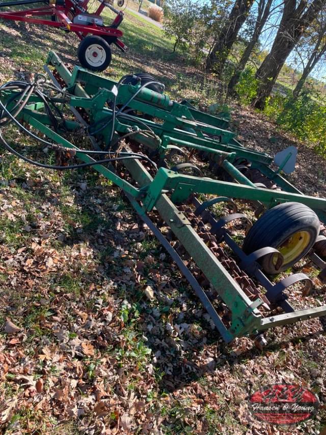 Image of John Deere 950 equipment image 2
