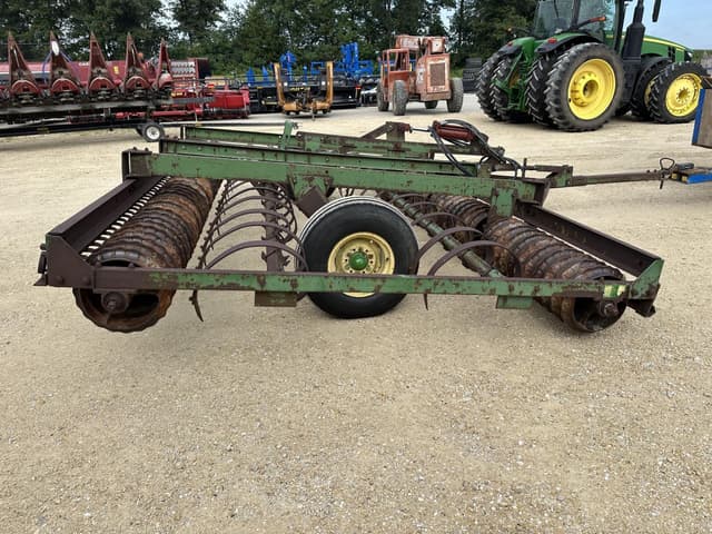 Image of John Deere 950 equipment image 2