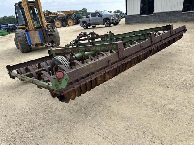 Image of John Deere 950 equipment image 4