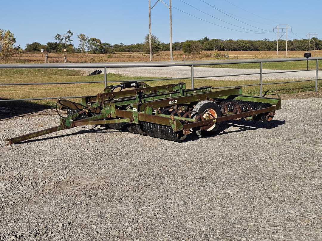 Image of John Deere 950 Primary image