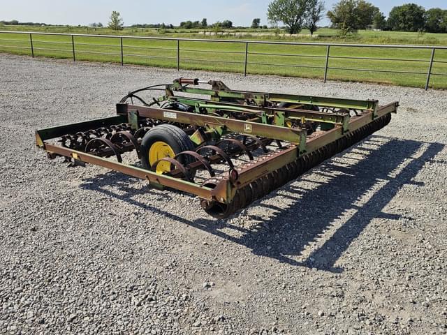 Image of John Deere 950 equipment image 2