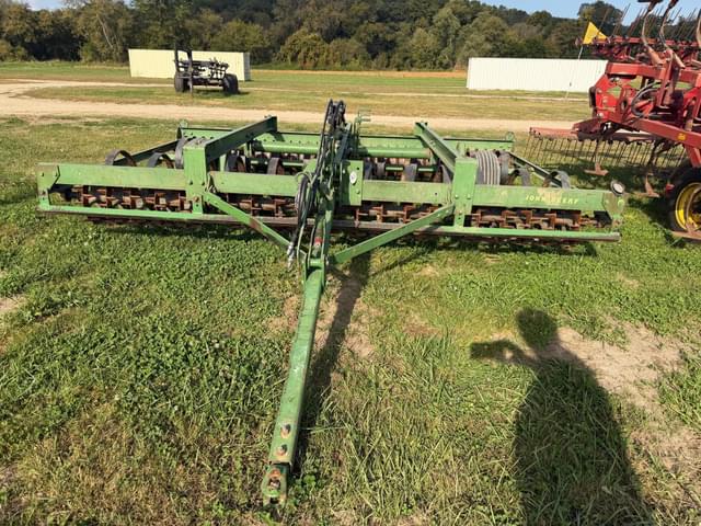 Image of John Deere 950 equipment image 1