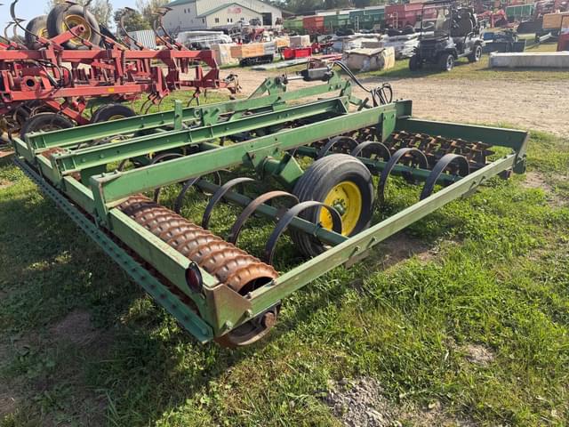 Image of John Deere 950 equipment image 3