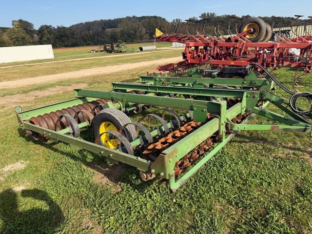 Image of John Deere 950 equipment image 2