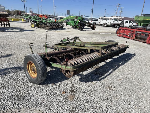 Image of John Deere 950 equipment image 2