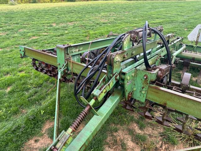 Image of John Deere 950 equipment image 2