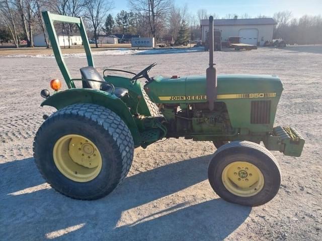 Image of John Deere 950 equipment image 3