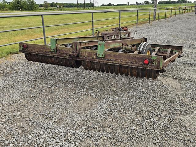 Image of John Deere 950 equipment image 4