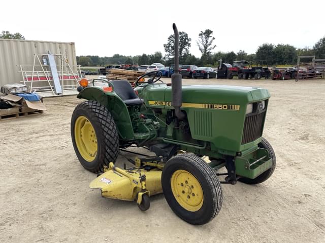 Image of John Deere 950 equipment image 2