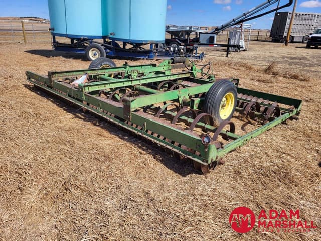 Image of John Deere 950 equipment image 3