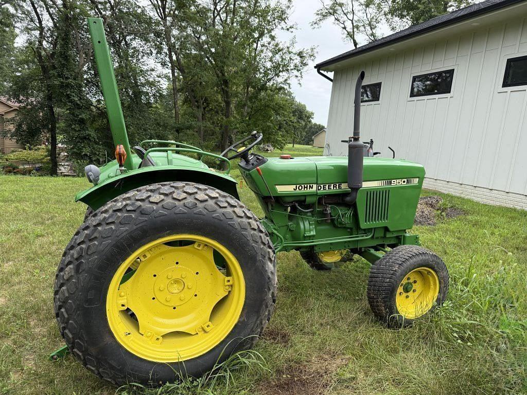 Image of John Deere 950 Primary image