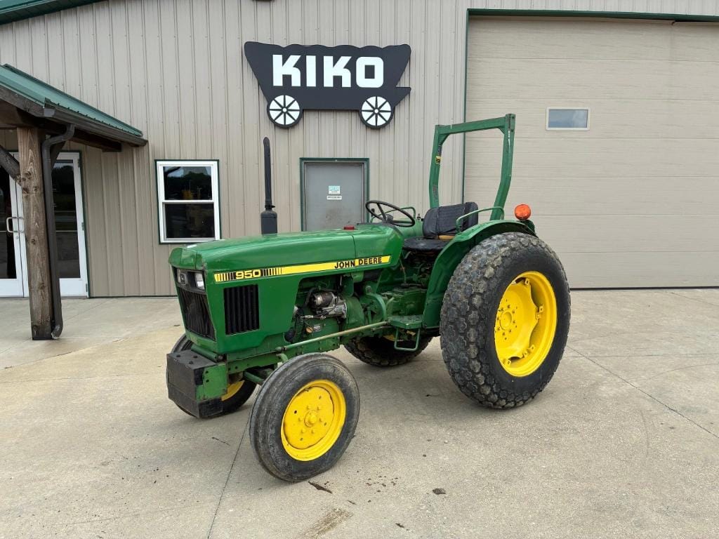 John Deere 950 Equipment Image0