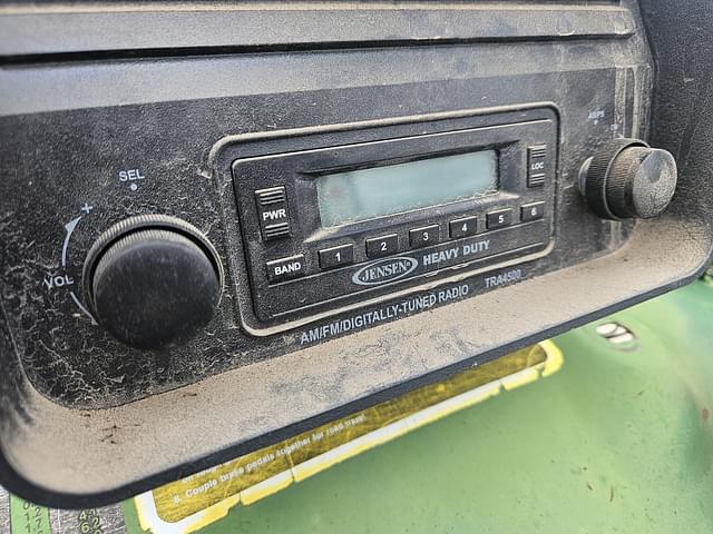 Image of John Deere 950 equipment image 3