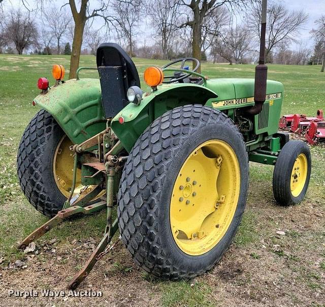 Image of John Deere 950 equipment image 4