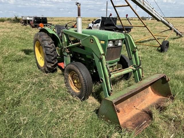 Image of John Deere 950 equipment image 2