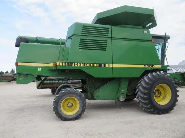Image of John Deere 9500 equipment image 1