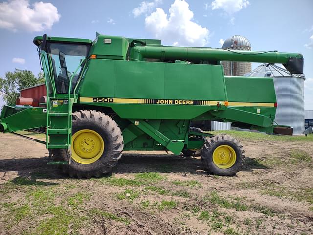 Image of John Deere 9500 equipment image 1