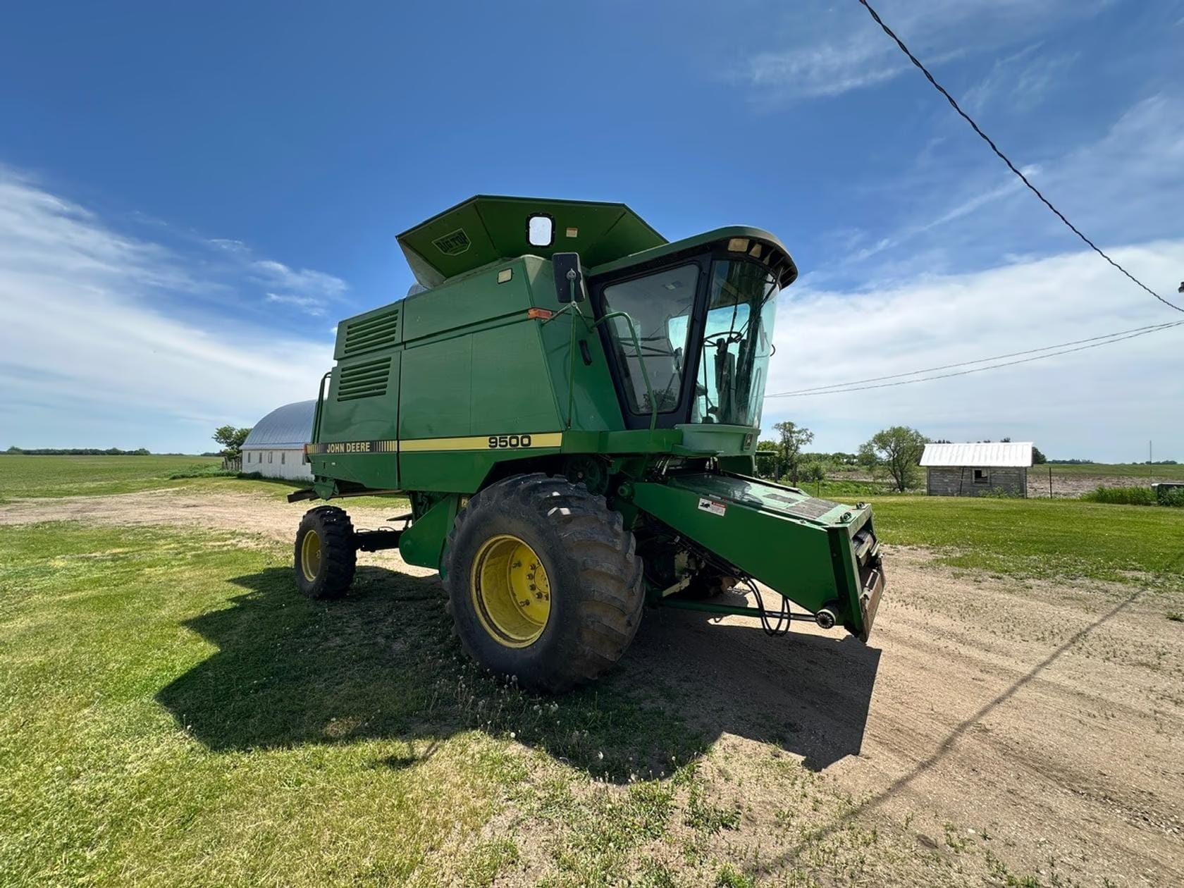 John Deere 9500 Equipment Image0
