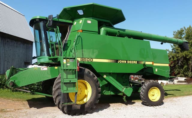 Image of John Deere 9500 equipment image 1